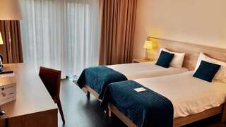 Отель Hotel Molo Сопот Двухместный номер с 2 отдельными кроватями и видом на город-4